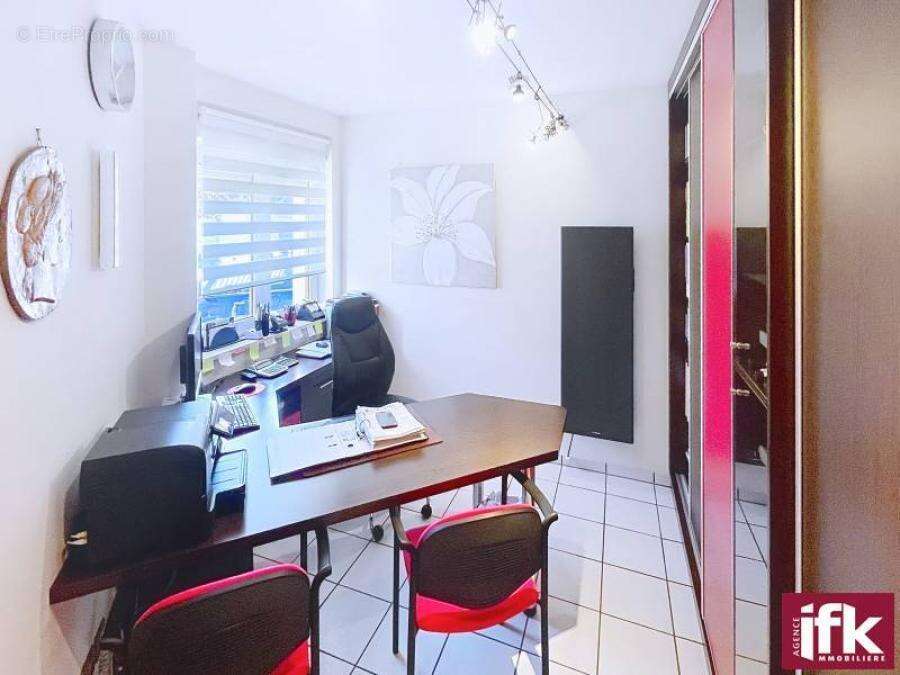 HORBOURG WIHR - Très belle Maison de 185 m² avec 4 chambres - Terrain de 8.35 ar - photo 15