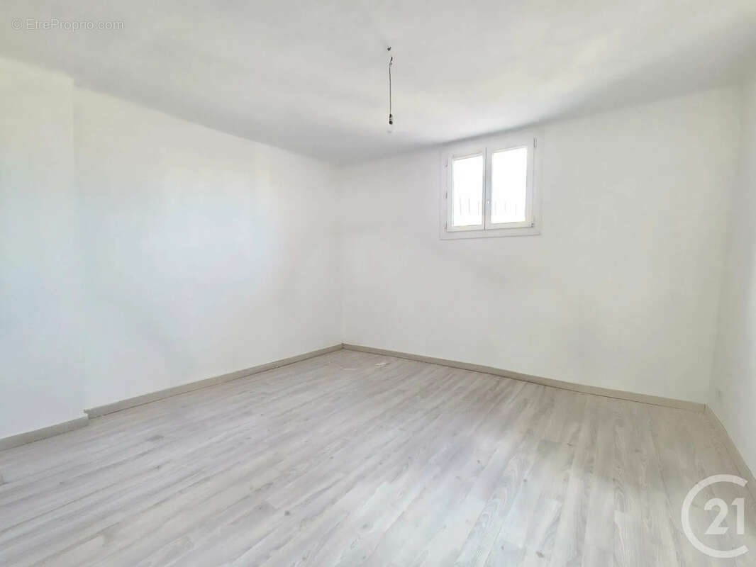 Appartement à OLLIOULES