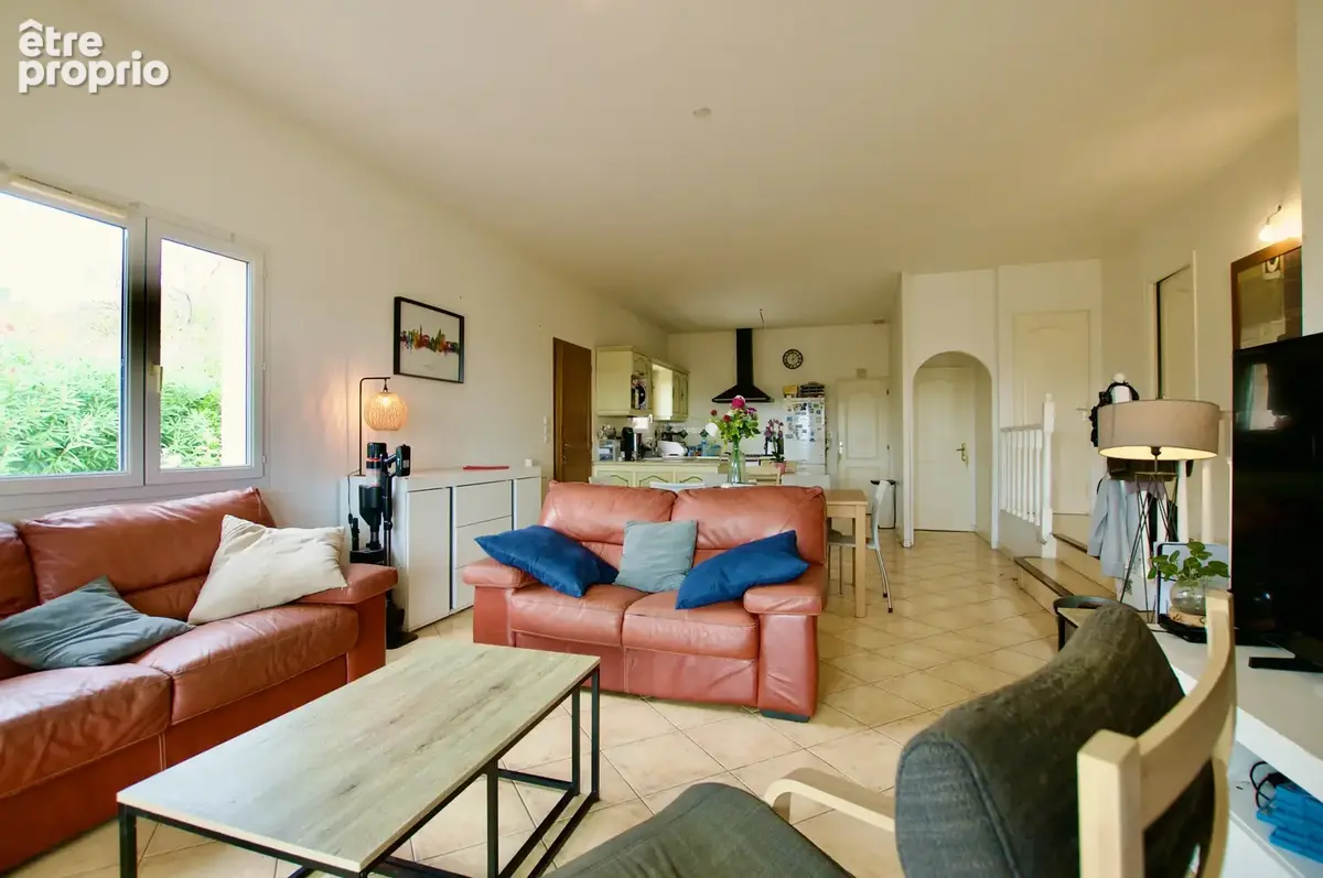 Villa F4 + véranda sur 500m2 de terrain - photo 3