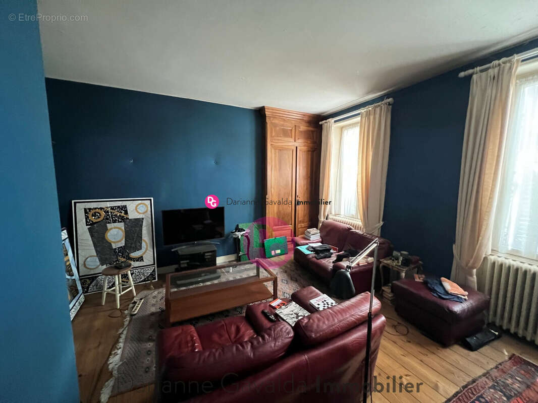 Appartement à DECAZEVILLE