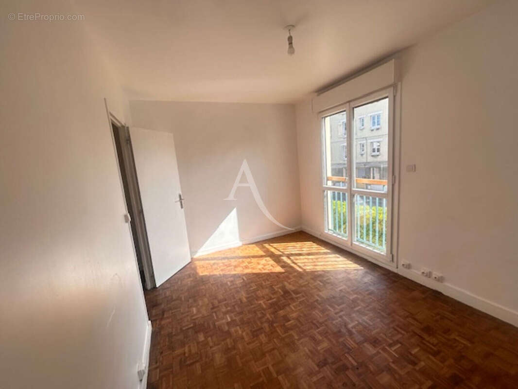 Appartement à LE BOURGET