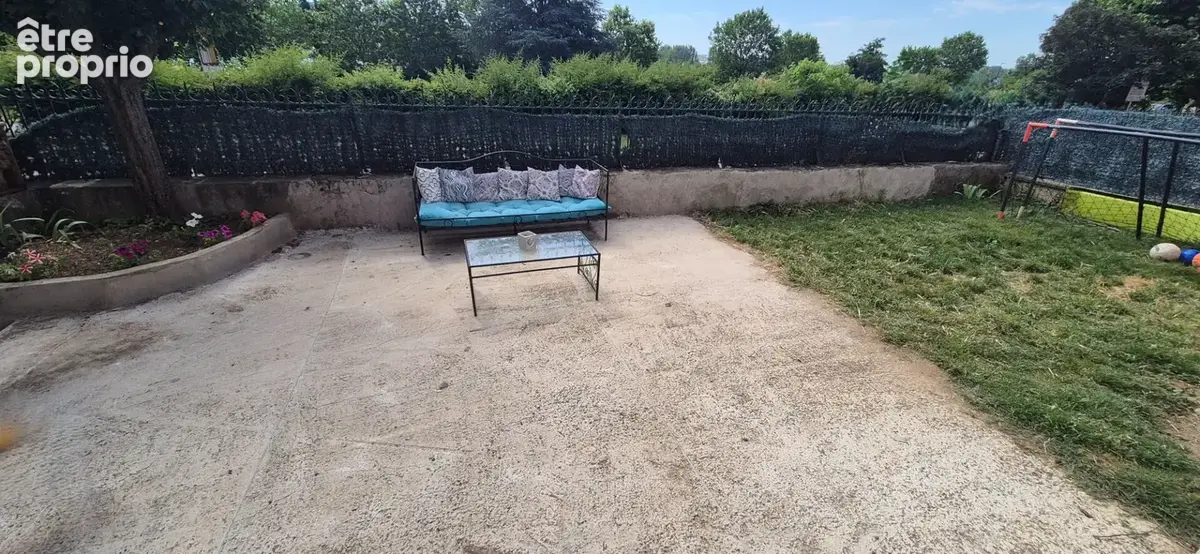 Appartement à CONDRIEU