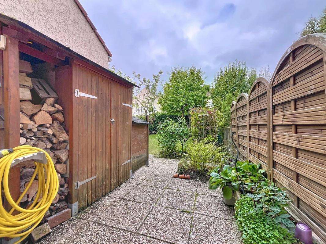 Maison à VOISINS-LE-BRETONNEUX