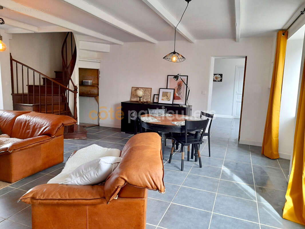 Ensemble immobilier de 3 maisons et possibilité de 2 de plus - Heugueville-sur-Sienne - photo 5