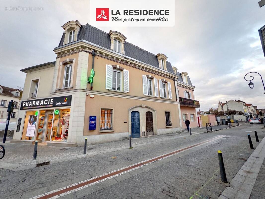 Appartement à LES MUREAUX