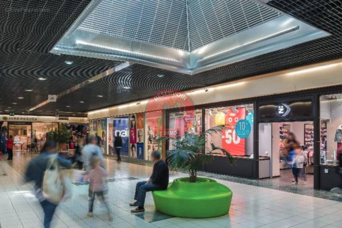 393 m² à Beaune  - photo 1