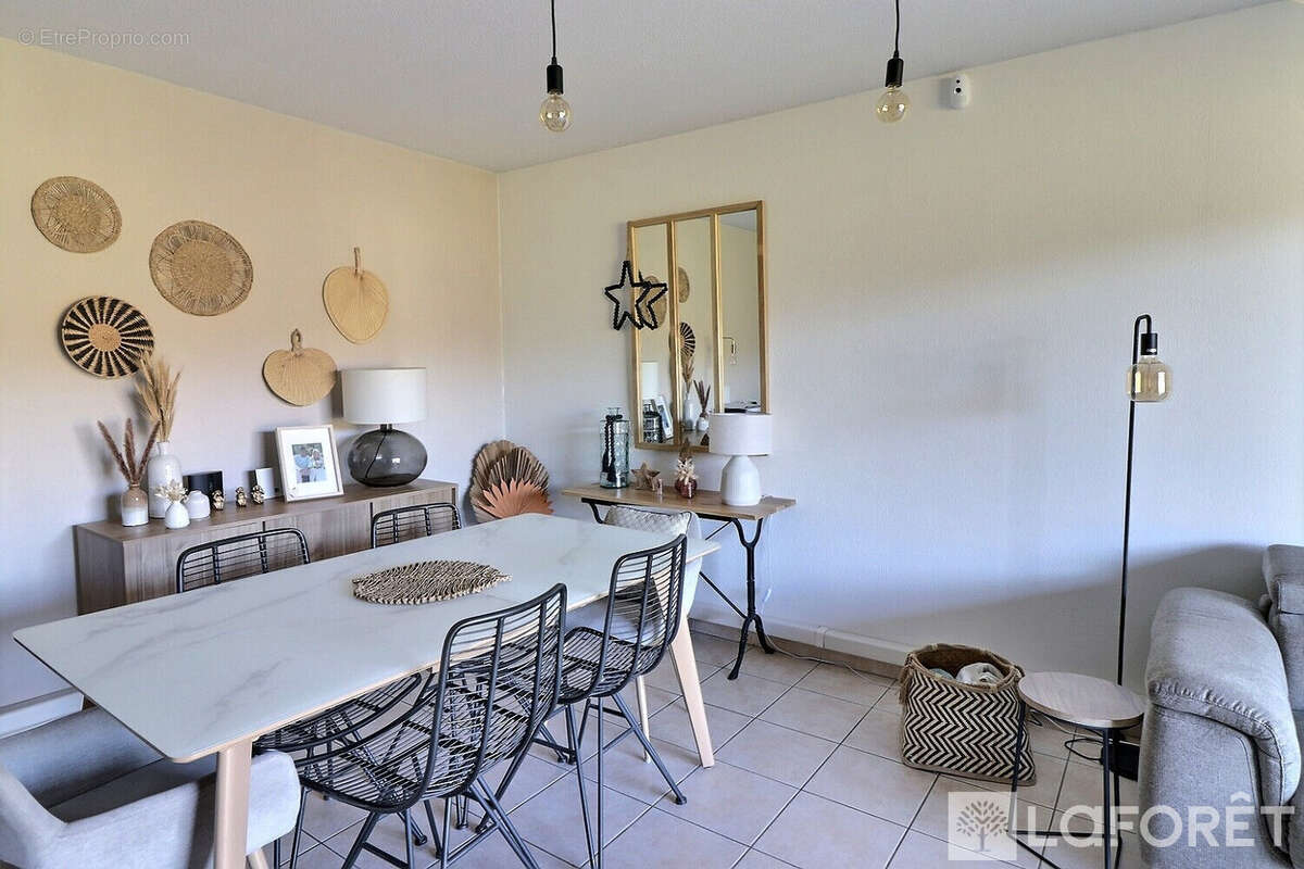 Appartement à HYERES