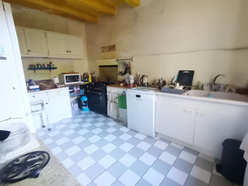 Maison à LA ROCHE-CLERMAULT