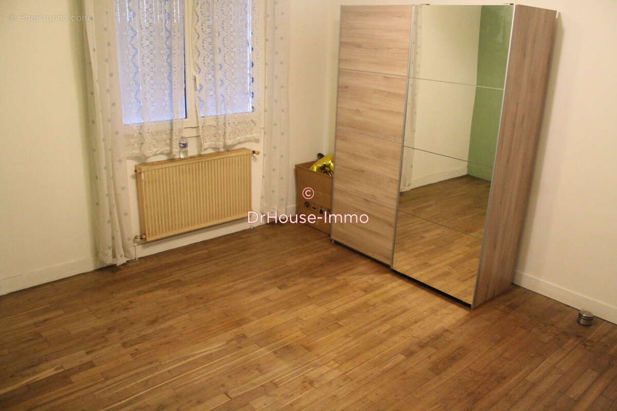 Maison 254 m² à Fleac  - photo 9