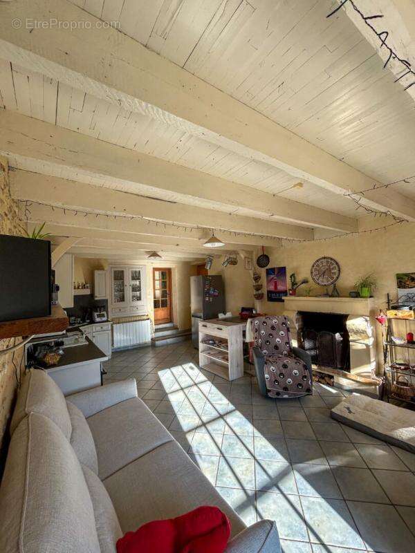 Maison à CHATEAU-L&#039;EVEQUE