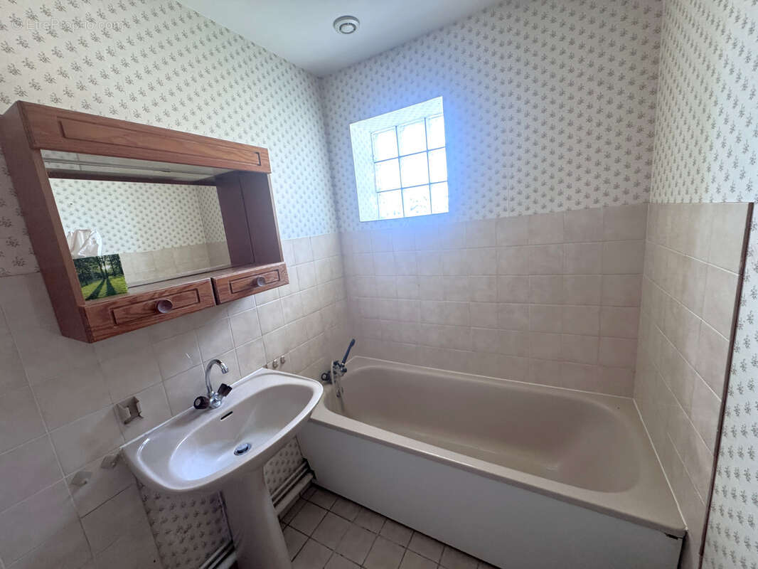Tout à pied à Ezy-sur-Eure : Maison de plain-pied avec sous-sol total - photo 12