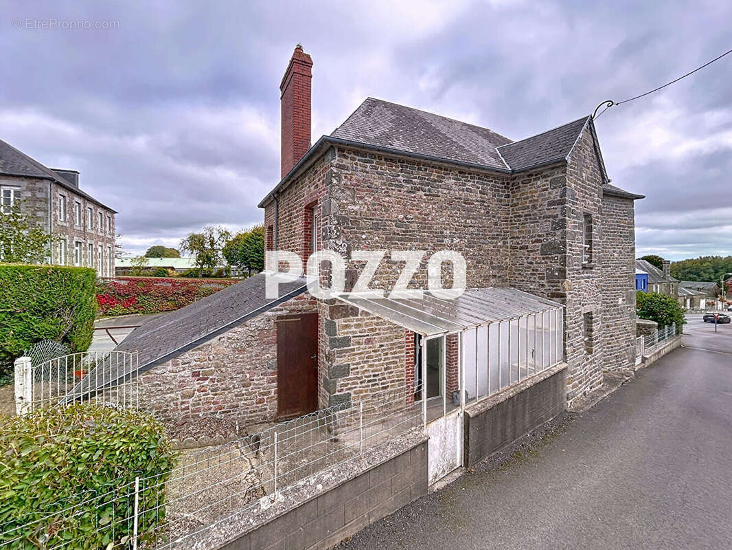 Maison à LE BENY-BOCAGE