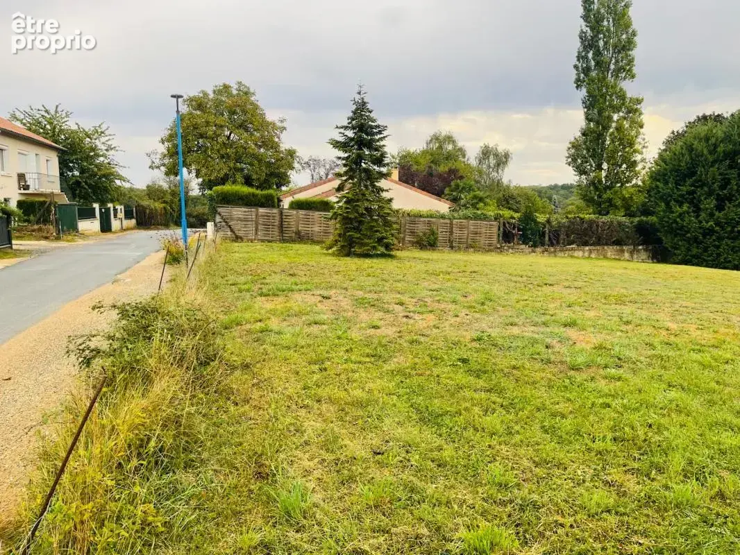 Saisissez l'opportunité de ce magnifique terrain de 2 752,00 m²  (86) - photo 4