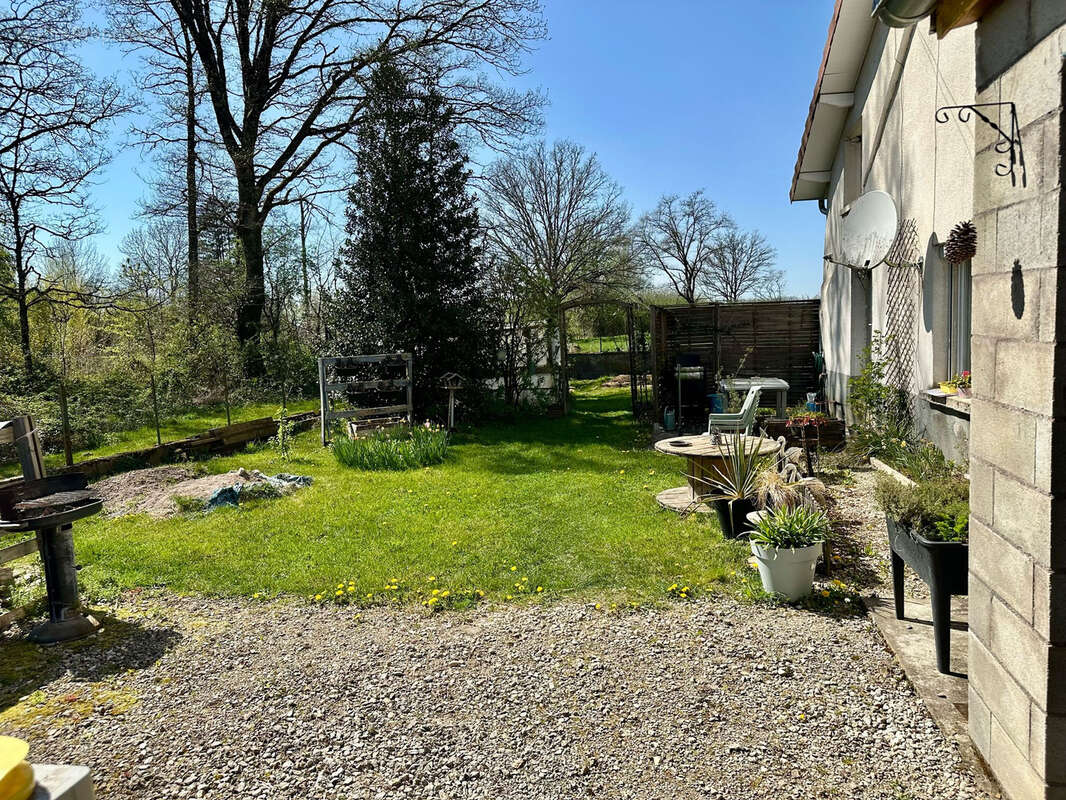 Maison à MALBOUHANS