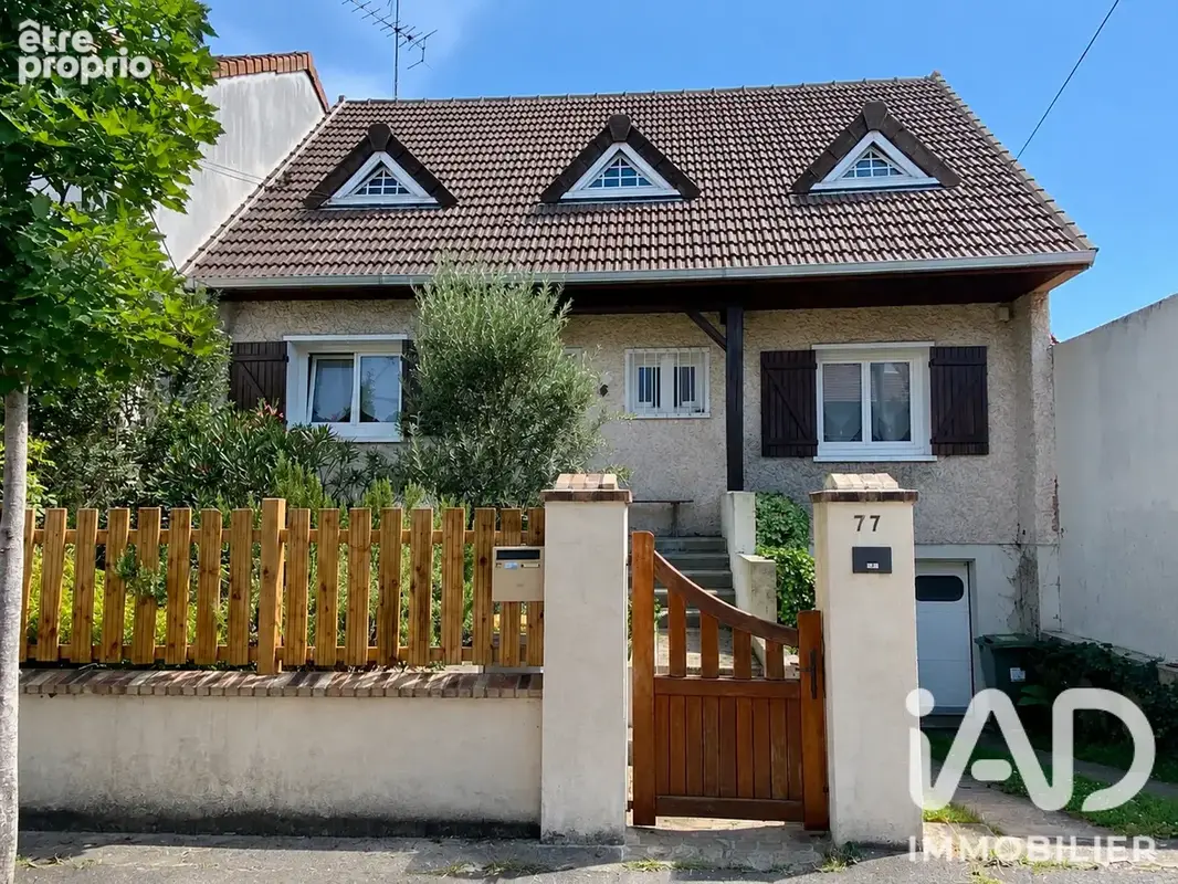 Photo 1 - Maison à VIRY-CHATILLON