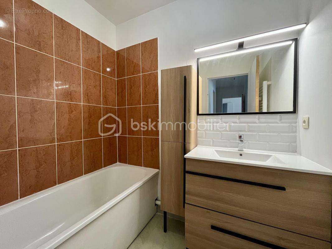 Appartement T3 de 50 m² – Résidence récente – 2 places de stationnement - photo 6