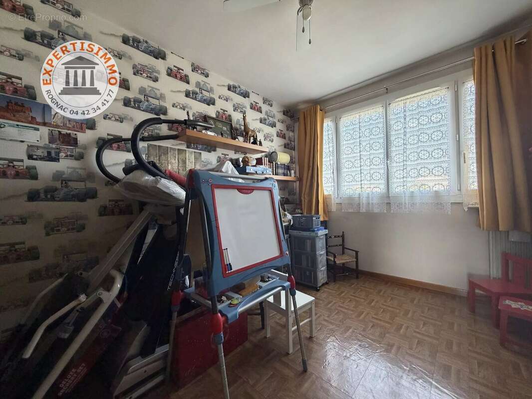 Berre - grand t4 100m² - vue panoramique - photo 6