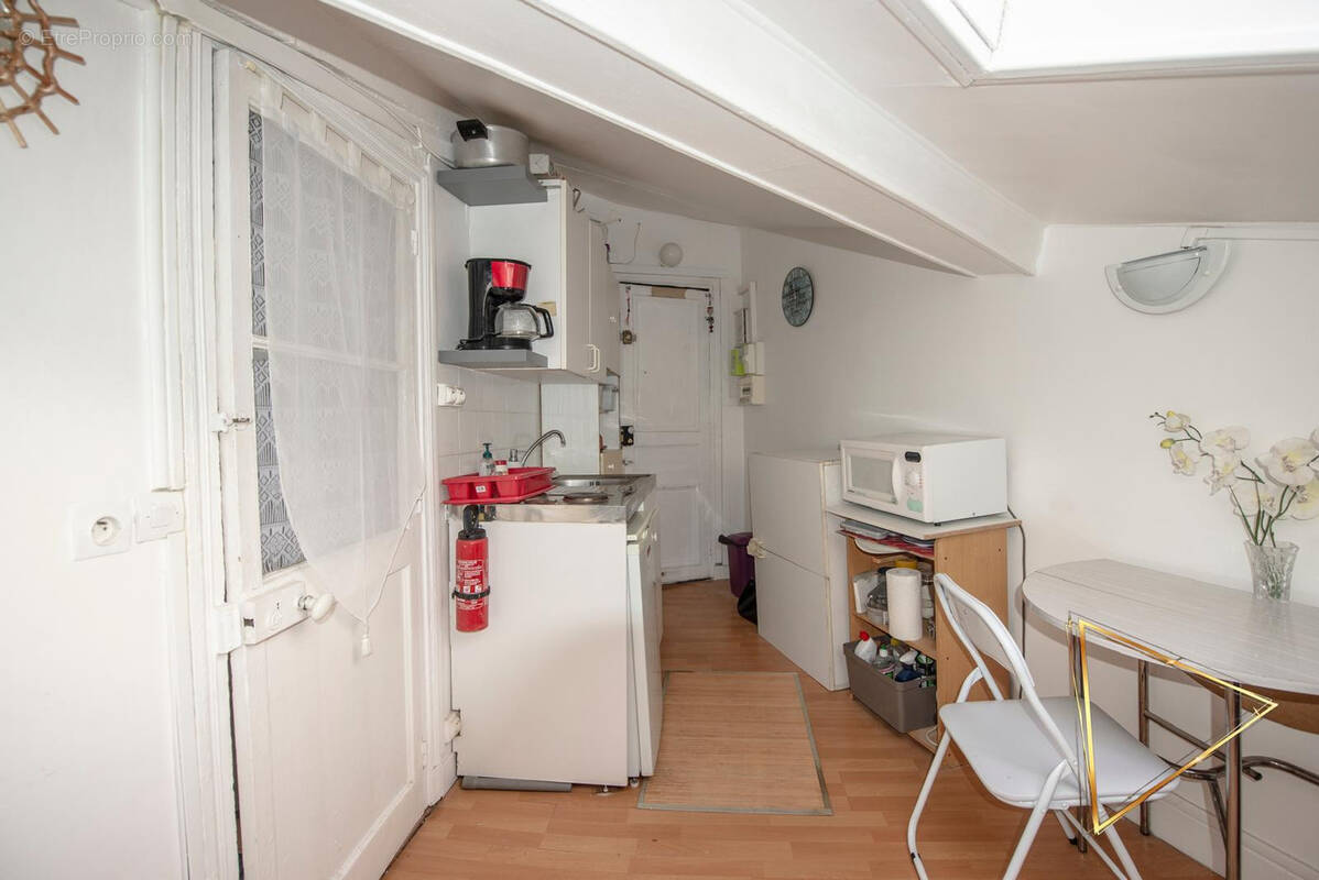 Appartement à PARIS-18E