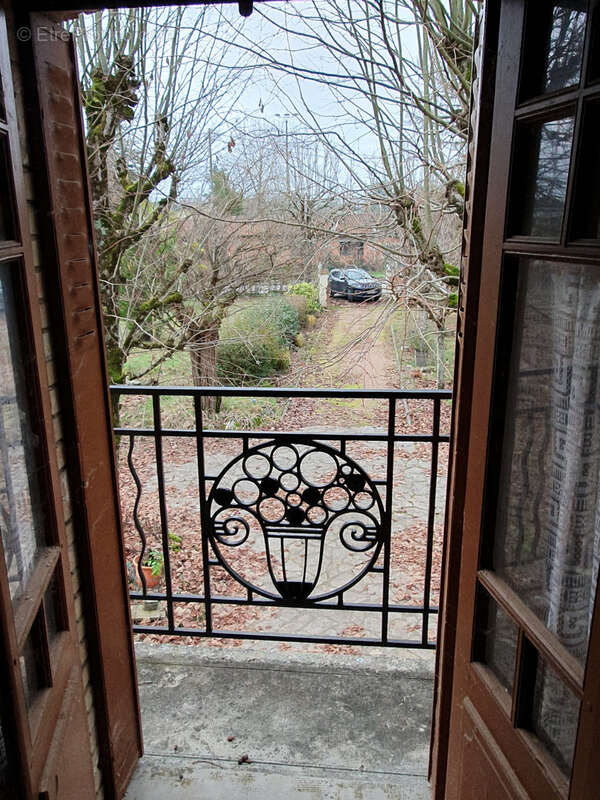 Maison à NEGREPELISSE