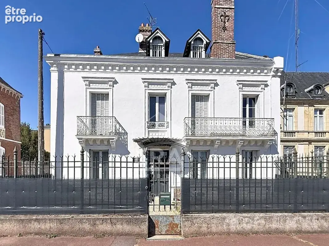 Maison à ETAMPES