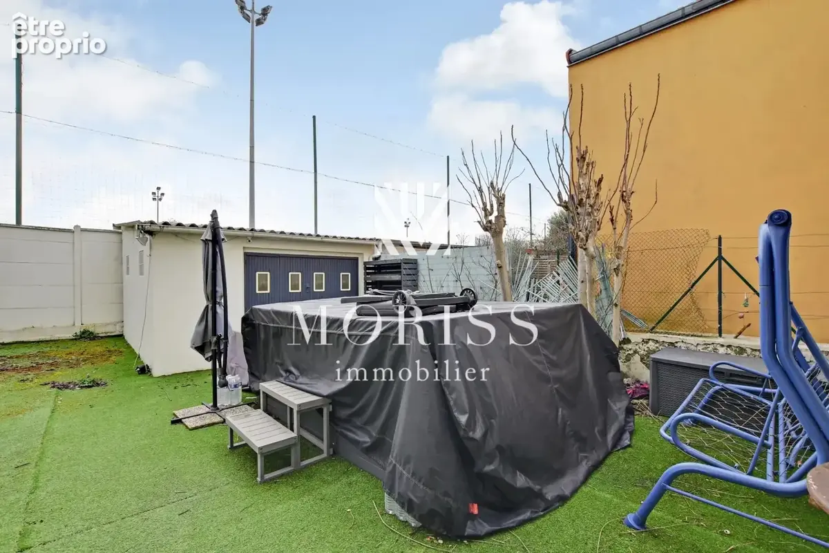 Romainville Maison en R+1 + Combles aménagés avec jardin et terrasse - photo 2