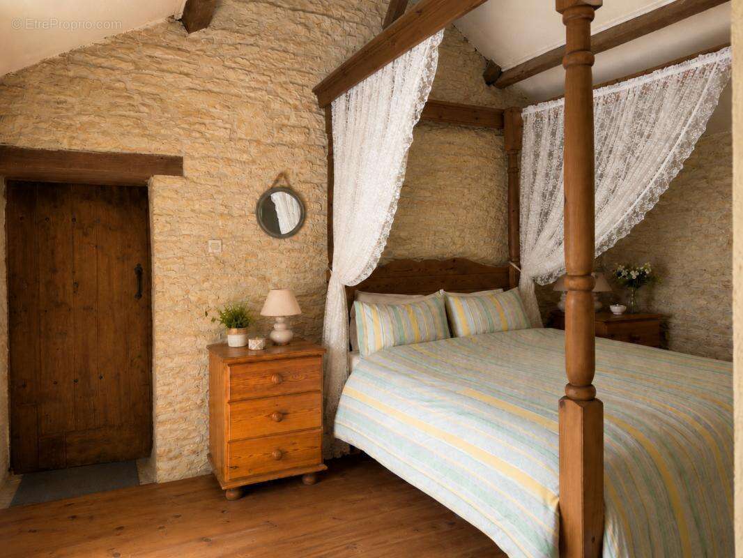 Maison de caractère à Bessé - photo 7