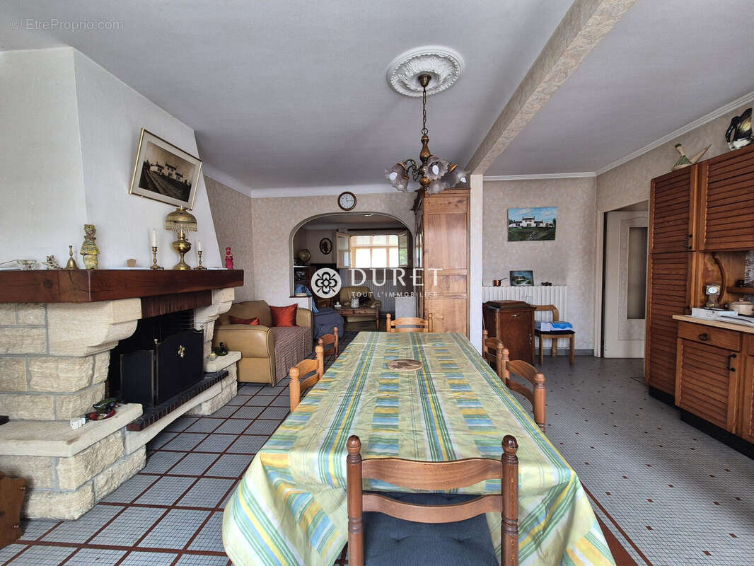 Maison à LE PERRIER