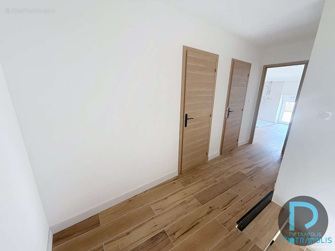 Appartement à MANZIAT