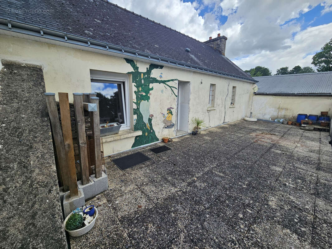 Maison à SAINT-GONNERY