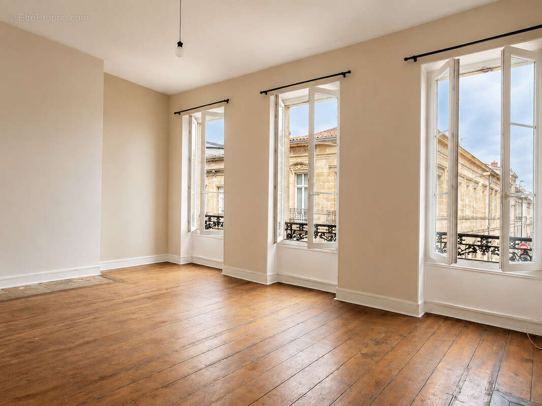 Appartement à BORDEAUX