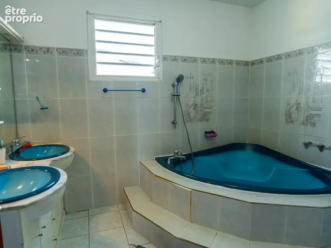 Maison 160 m² à Saint-Andre  - photo 9
