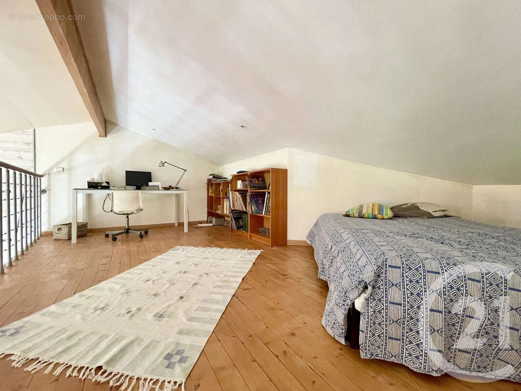 Maison 116 m² à L'isle-Jourdain  - photo 16