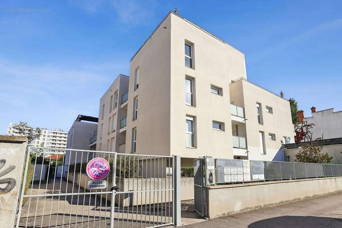 Appartement à LYON-8E