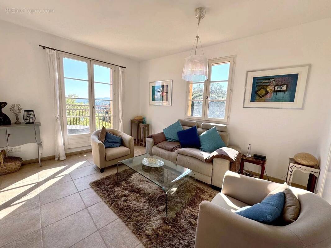 Appartement à GRIMAUD