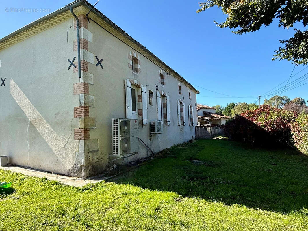 Maison à TREMONS
