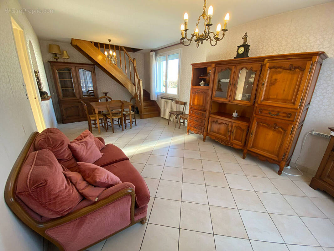 Maison à PARAY-LE-MONIAL