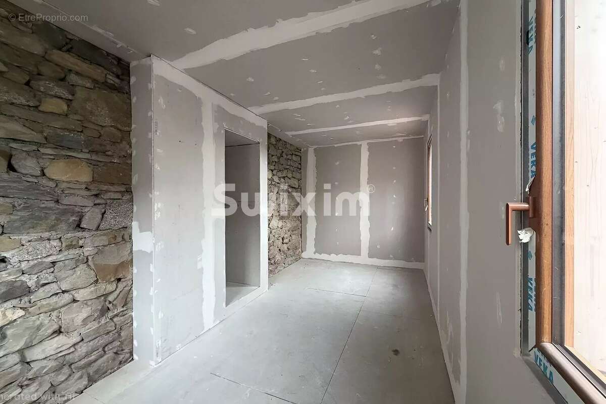 Appartement à BRENTHONNE