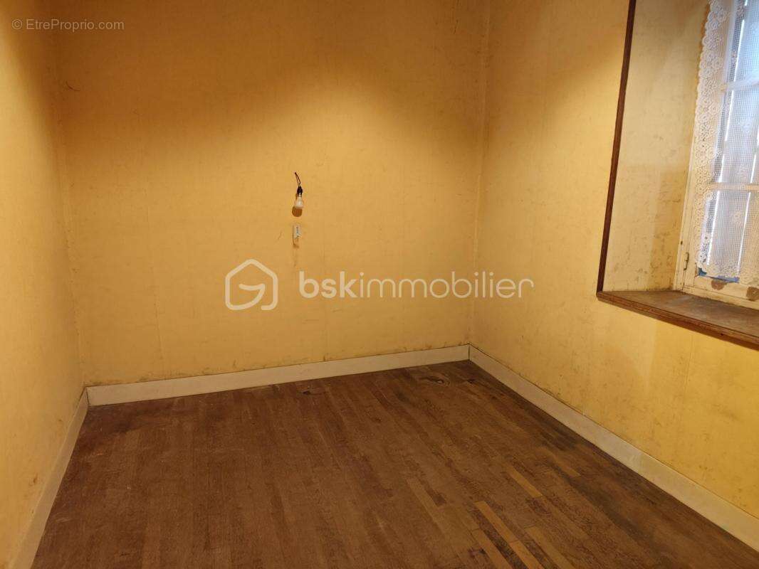 Maison à SAINT-BRICE-EN-COGLES