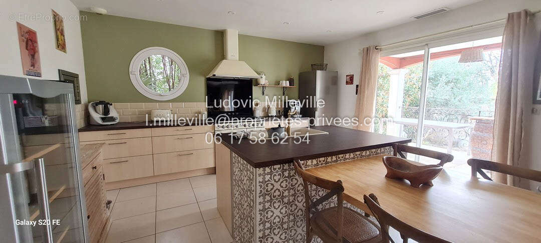Spacieuse villa 155m² avec grand garage et piscine sur 760m² de terrain - photo 2