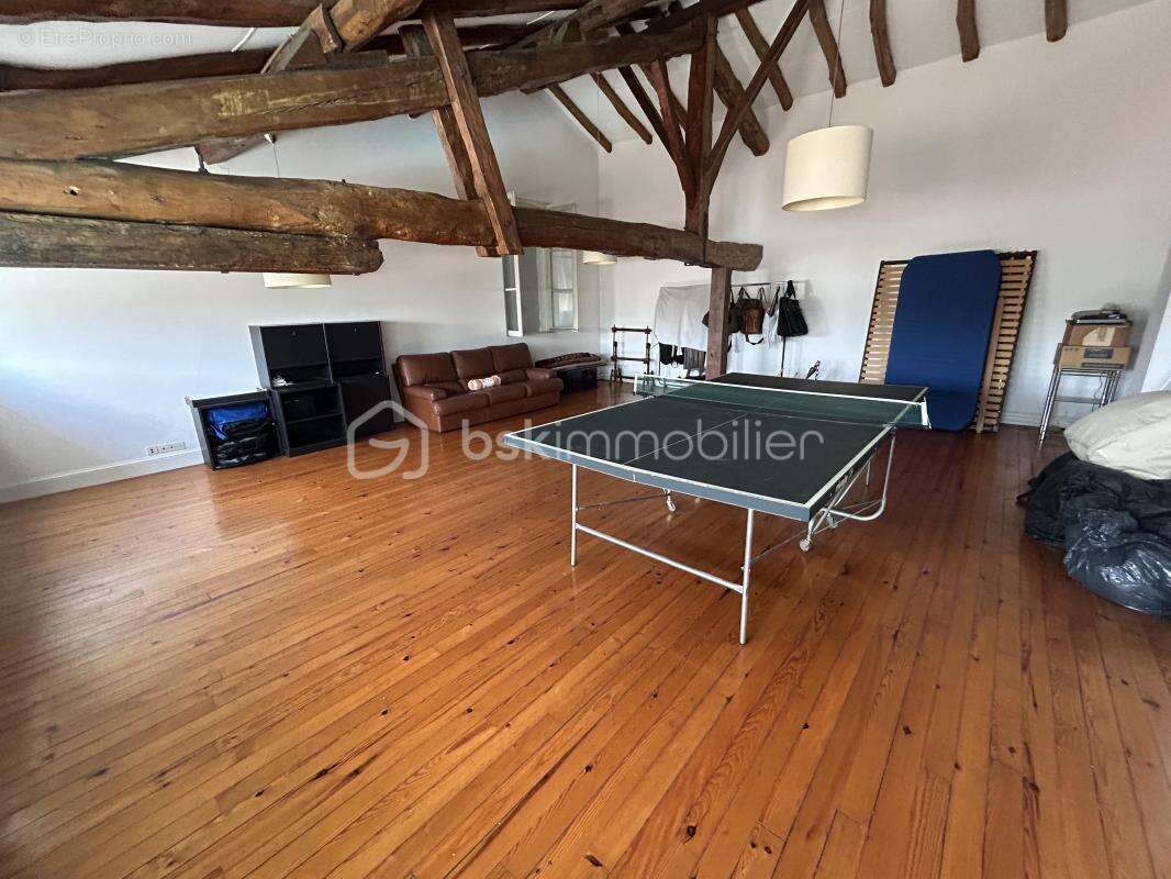 Superbe propriete - parc - dependance - piscine - double garage - photo 17