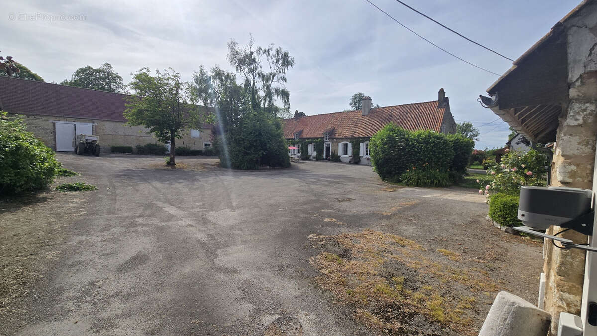 Maison à WIERRE-EFFROY