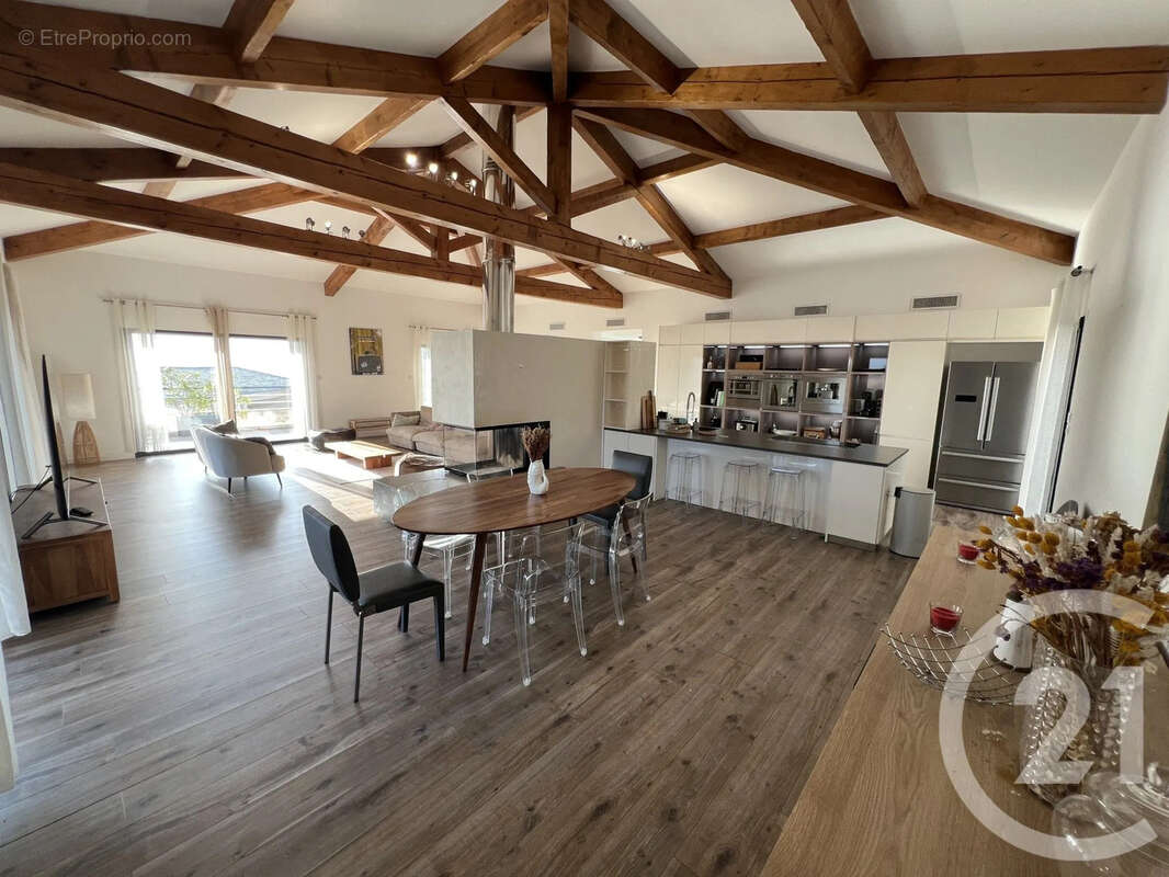 Appartement 200 m² à Santa-Maria-Di-Lota  - photo 4