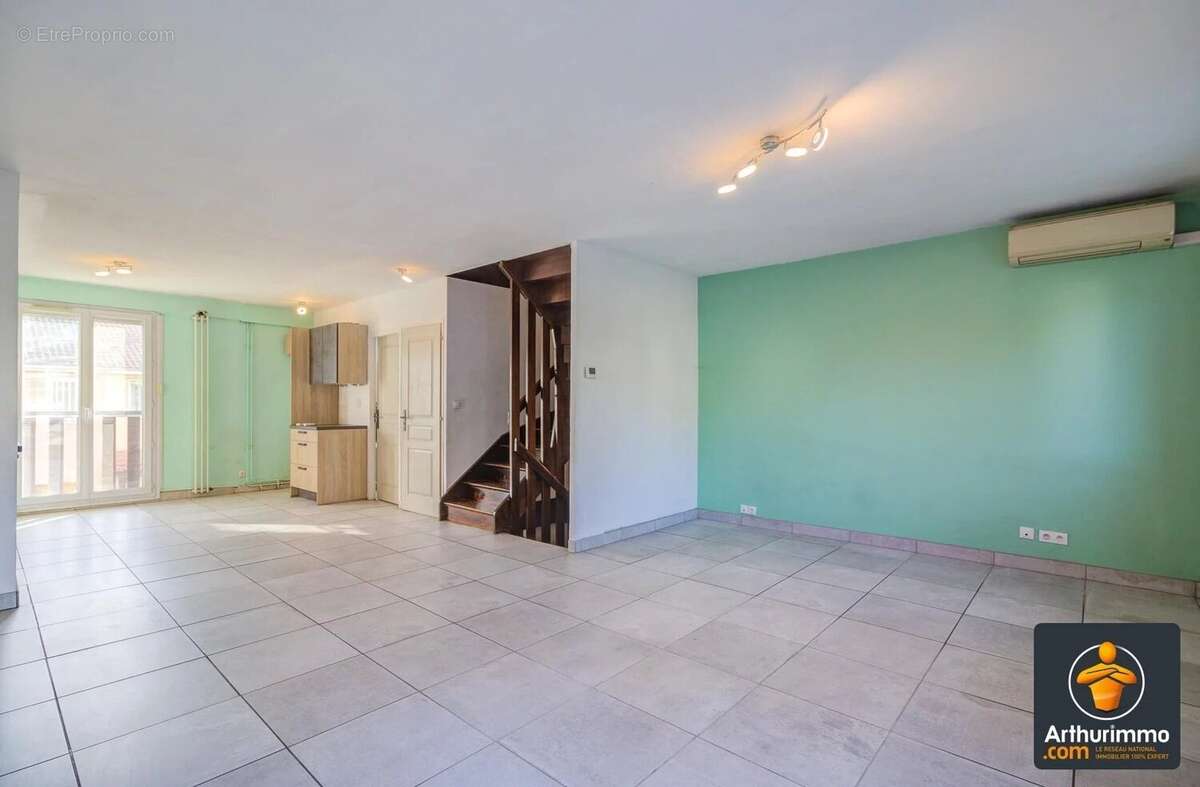 Maison à PIERRE-BENITE