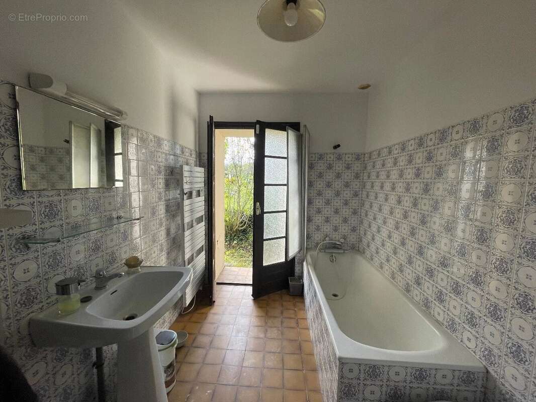 Maison à SAUBRIGUES