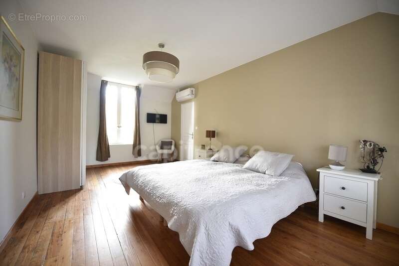 Propriété de caractère rénovée - VERNON (27200) - photo 10