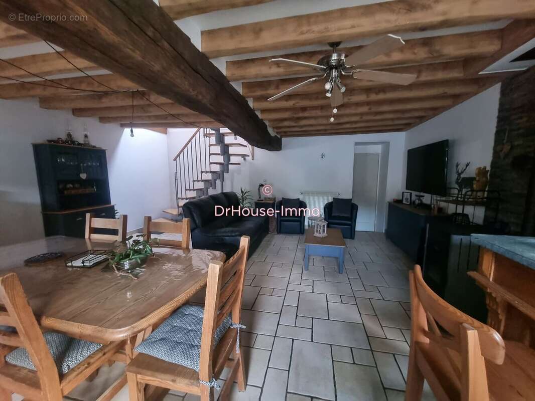 Maison à MONTCRESSON