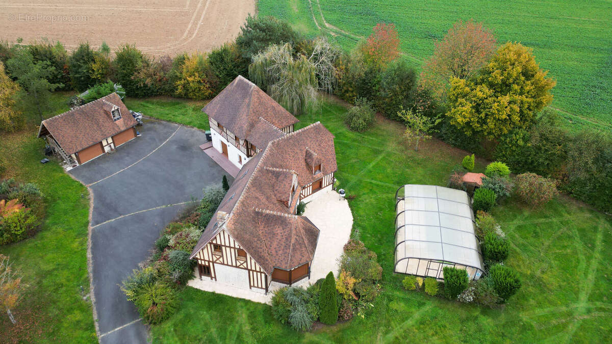 Maison à HERMIVAL-LES-VAUX