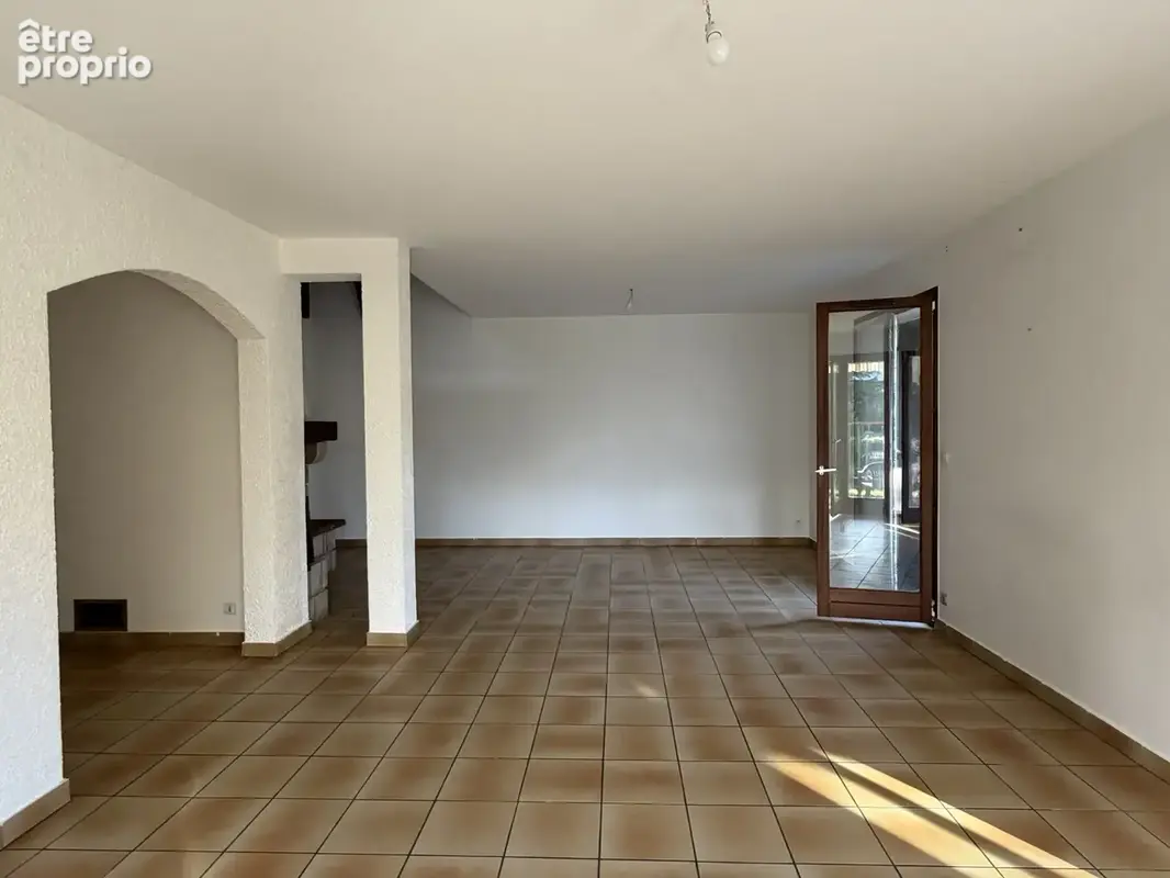 Grande villa T6 avec terrain - photo 7