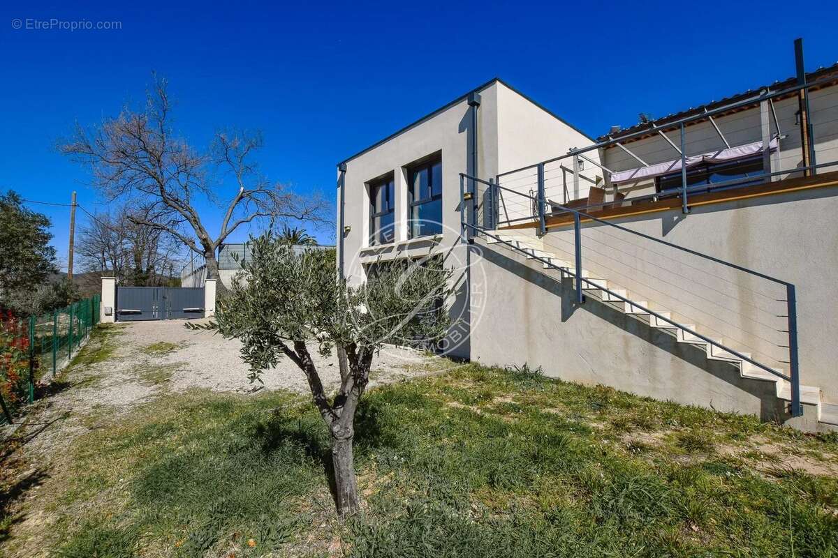 Maison à DRAGUIGNAN