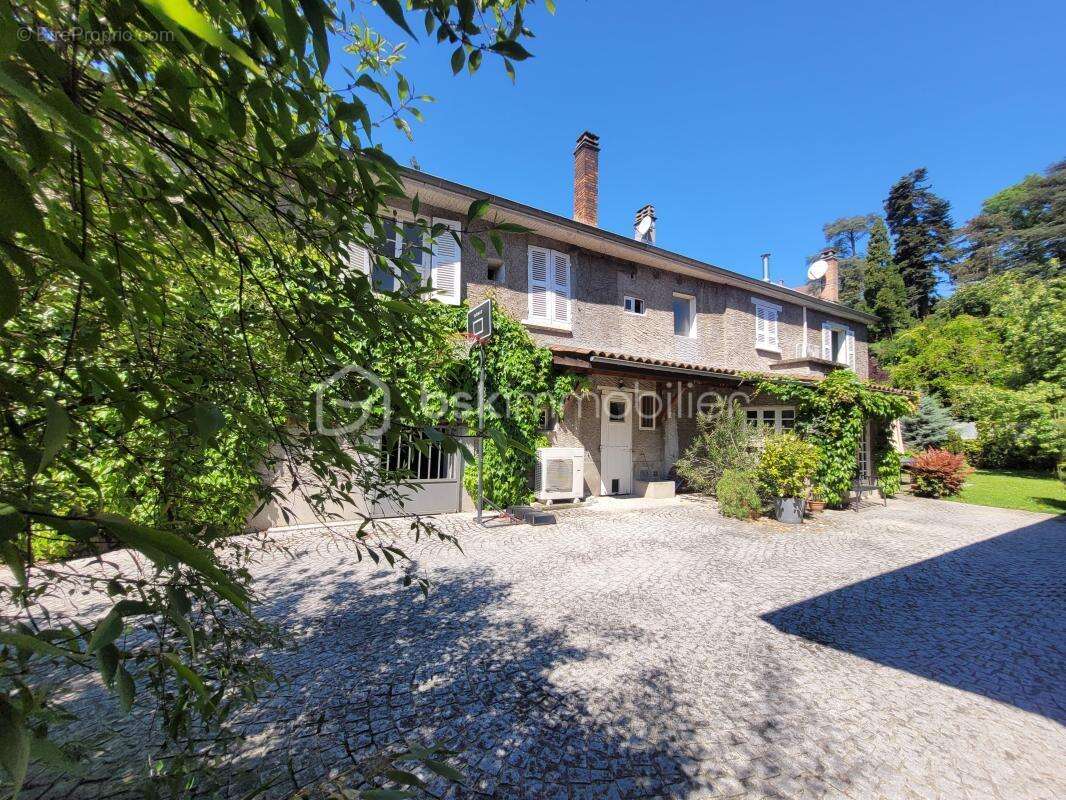 Maison à RIVES